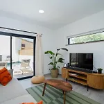 Casa Catarina, Town Center * مونكاراباشو