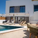 Casa Catarina, Town Center *