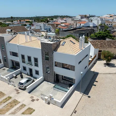 בית נופש Casa Catarina, Town Center *
